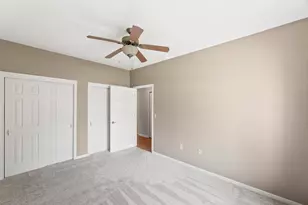 W398N6071 Autumn Woods Dr, Oconomowoc, WI 53066 - Photo 17