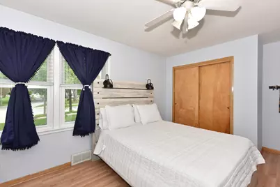 3208 S 30th St, Milwaukee, WI 53215 - Photo 15