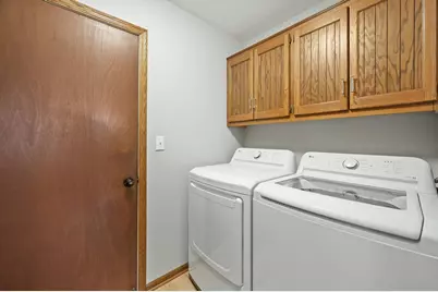 3580 W Cottonwood Ct, Greenfield, WI 53221 - Photo 17