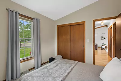 3580 W Cottonwood Ct, Greenfield, WI 53221 - Photo 15