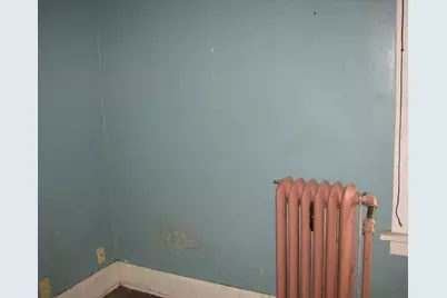 1018  Caron Butler Dr, Racine, WI 53403 - Photo 11
