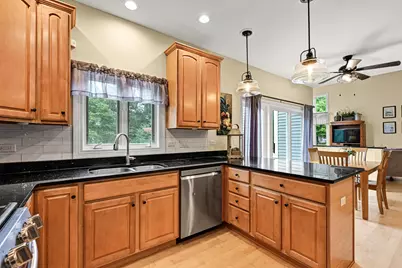 403  Maple Ln, Williams Bay, WI 53191 - Photo 17