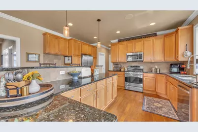 W1799  Heathmor Dr, Sheboygan, WI 53083 - Photo 17