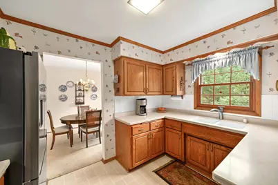 1128  Downing Dr, Waukesha, WI 53186 - Photo 15