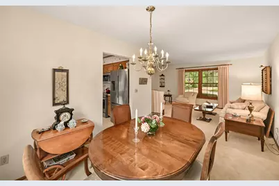 1128  Downing Dr, Waukesha, WI 53186 - Photo 9