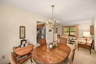 1128 Downing Dr, Waukesha, WI 53186 - Photo 9