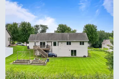32 E Sunset Dr, Milton, WI 53563 - Photo 3