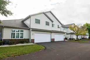2412 Fox River Pkwy, Waukesha, WI 53189 - Photo 21