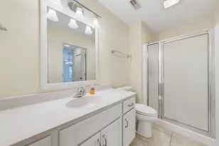 2215 Circle Ridge, Delafield, WI 53018 - Photo 25