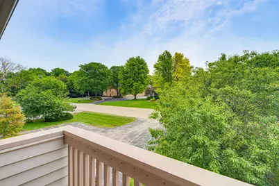 2215  Circle Rdg #B, Delafield, WI 53018 - Photo 13
