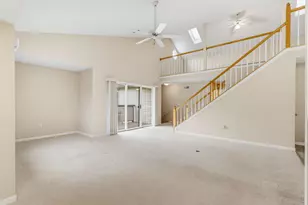 2215 Circle Ridge, Delafield, WI 53018 - Photo 5