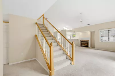 2215  Circle Ridge Dr #B, Delafield, WI 53018 - Photo 25