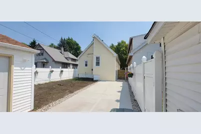 1201 S 75th St, West Allis, WI 53214 - Photo 21
