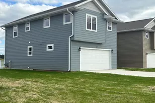 807 Arthur Dr, Milton, WI 53563 - Photo 19