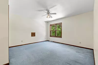 4228 W Tumblecreek Dr, Franklin, WI 53132 - Photo 37