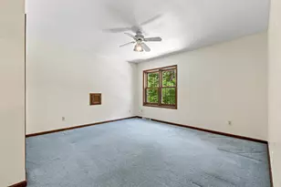4228 W Tumble Creek Dr, Franklin, WI 53132 - Photo 37