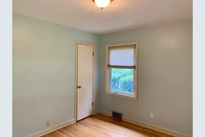 14865  Pershing Dr, Brookfield, WI 53005 - Photo 13