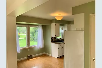 14865  Pershing Dr, Brookfield, WI 53005 - Photo 5
