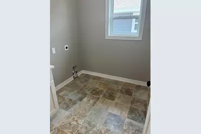 809  Arthur Dr, Milton, WI 53563 - Photo 11