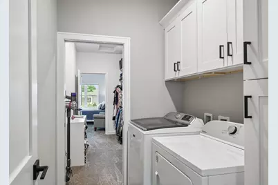4050 S 124th St #201, Greenfield, WI 53228 - Photo 21