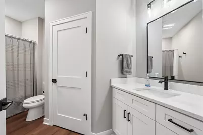 4050 S 124th St #201, Greenfield, WI 53228 - Photo 23
