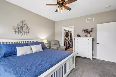 4050 S 124th St #201, Greenfield, WI 53228 - Photo 29