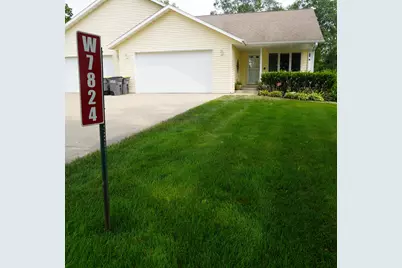 W7824  Maple Dr, Onalaska, WI 54650 - Photo 1