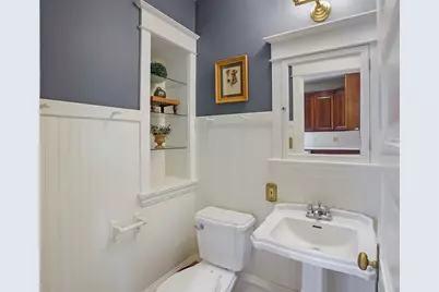 605 W Wisconsin Ave, Oconomowoc, WI 53066 - Photo 15