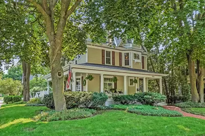 605 W Wisconsin Ave, Oconomowoc, WI 53066 - Photo 1