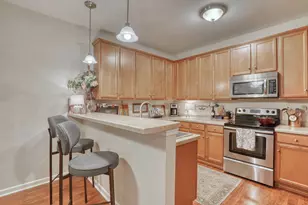 808 Timber Ridge Ct, Waukesha, WI 53189 - Photo 11
