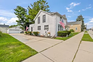 213 Kettle Moraine Dr, Slinger, WI 53086 - Photo 23
