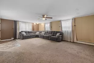 213 Kettle Moraine Dr, Slinger, WI 53086 - Photo 11