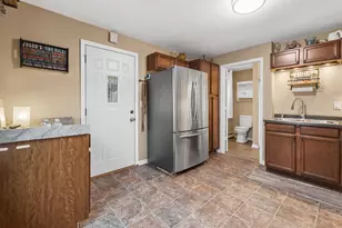 213 Kettle Moraine Dr, Slinger, WI 53086 - Photo 7