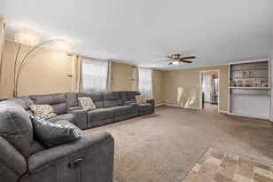 213 Kettle Moraine Dr, Slinger, WI 53086 - Photo 13