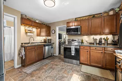 213  Kettle Moraine Dr, Slinger, WI 53086 - Photo 3