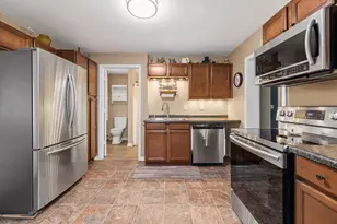 213 Kettle Moraine Dr, Slinger, WI 53086 - Photo 5