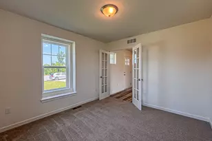 W194N15744 East Gate Ct, Jackson, WI 53037 - Photo 5