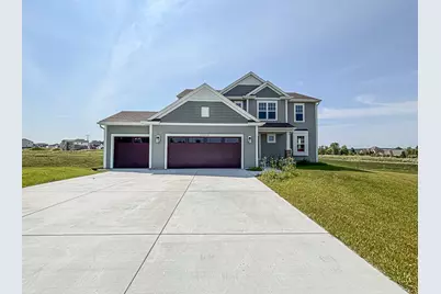W194N15744  East Gate Ct, Jackson, WI 53037 - Photo 1