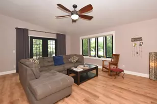 8611 Big Bend Rd, Racine, WI 53185 - Photo 29