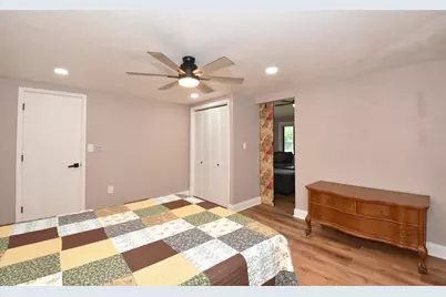 8611  Big Bend Rd, Racine, WI 53185 - Photo 13