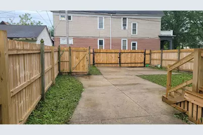 3031 W St Paul Ave, Milwaukee, WI 53208 - Photo 13