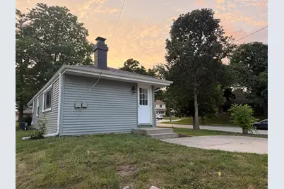 8035 W Warnimont Ave, Milwaukee, WI 53220 - Photo 3