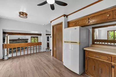5377 S 48th St, Greenfield, WI 53220 - Photo 23