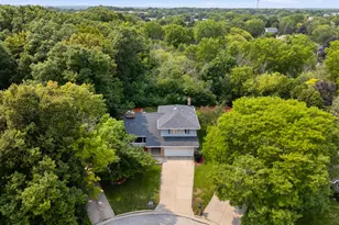 5377 S 48th St, Greenfield, WI 53220 - Photo 9