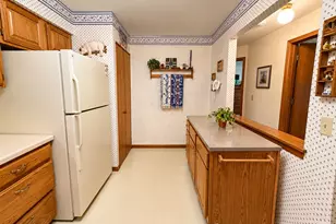 116 E Freistadt Rd, Thiensville, WI 53092 - Photo 9
