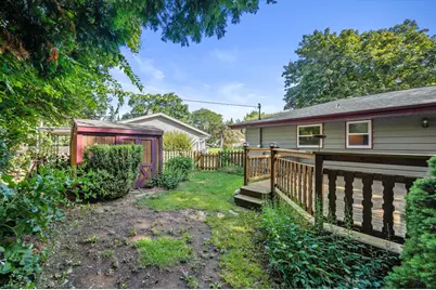 N85W18195  Lawrence Ave, Menomonee Falls, WI 53051 - Photo 7