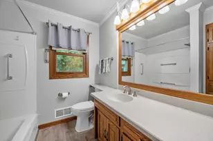 N85W18195 Lawrence Ave, Menomonee Falls, WI 53051 - Photo 19