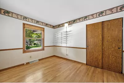 N85W18195  Lawrence Ave, Menomonee Falls, WI 53051 - Photo 17