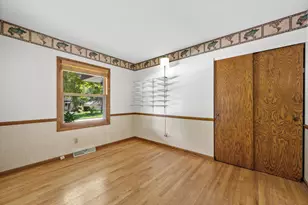 N85W18195 Lawrence Ave, Menomonee Falls, WI 53051 - Photo 17
