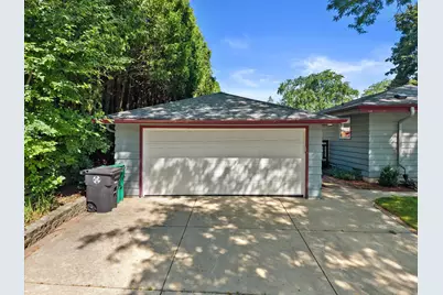 N85W18195  Lawrence Ave, Menomonee Falls, WI 53051 - Photo 29